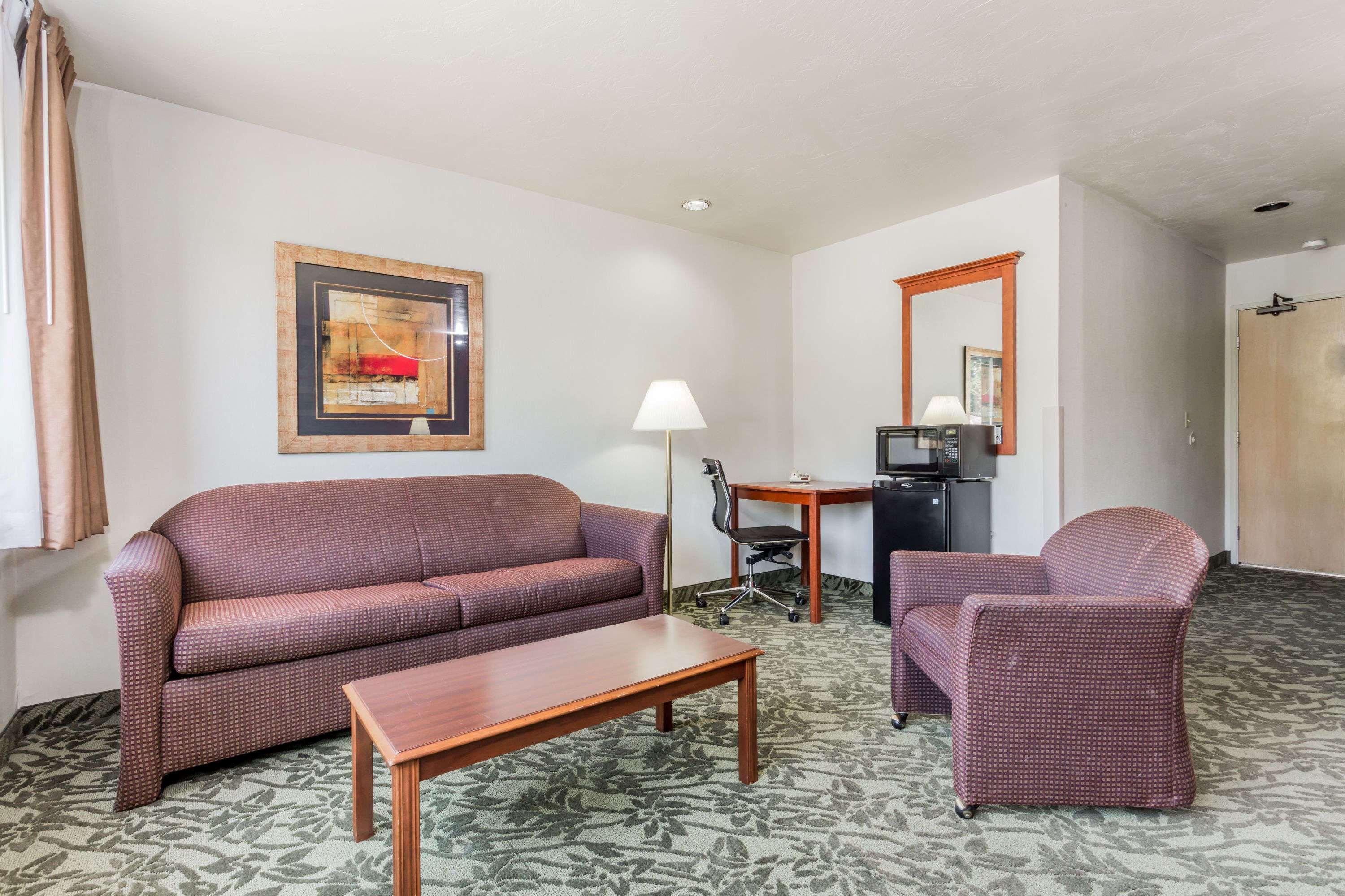 Days Inn By Wyndham Eugene Downtown/University ภายนอก รูปภาพ