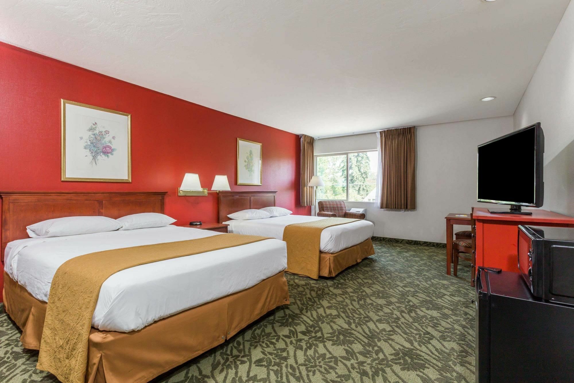 Days Inn By Wyndham Eugene Downtown/University ภายนอก รูปภาพ